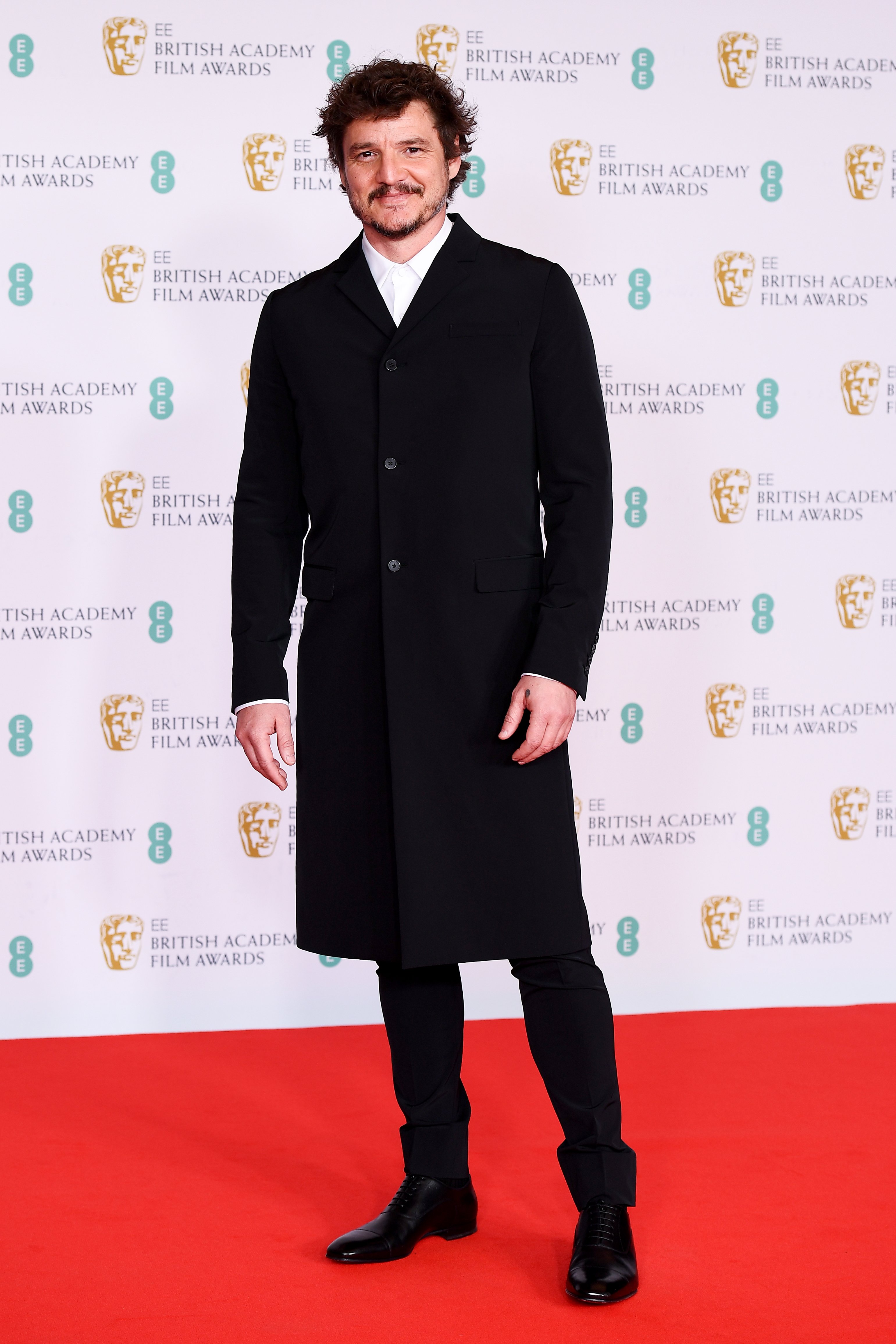 Pedro Pascal en los premios BAFTA 2021 en Londres. | Foto: Getty Images