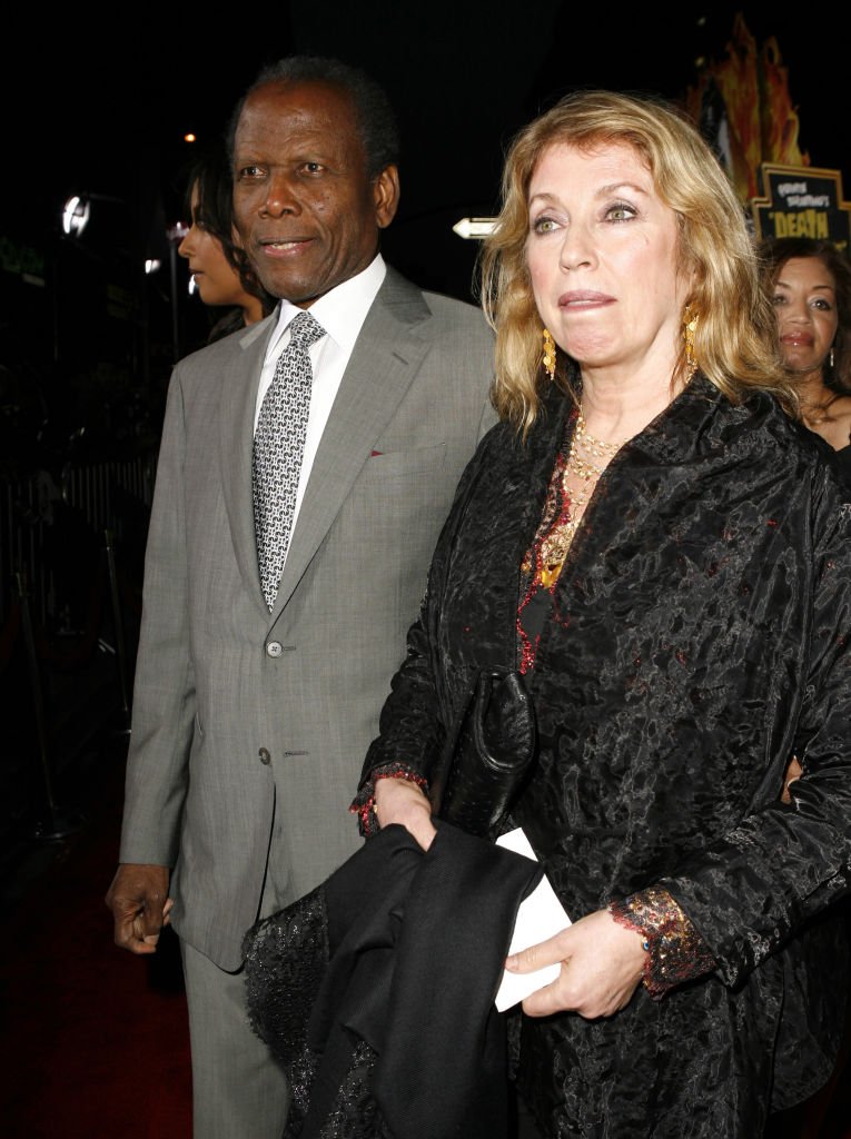 Sidney Poitier and Joanna Shimkus at "Grindhouse" Los Angeles Premiere - Red Carpet at Orpheum Theater on March 26, 2007 | Photo: Getty Images