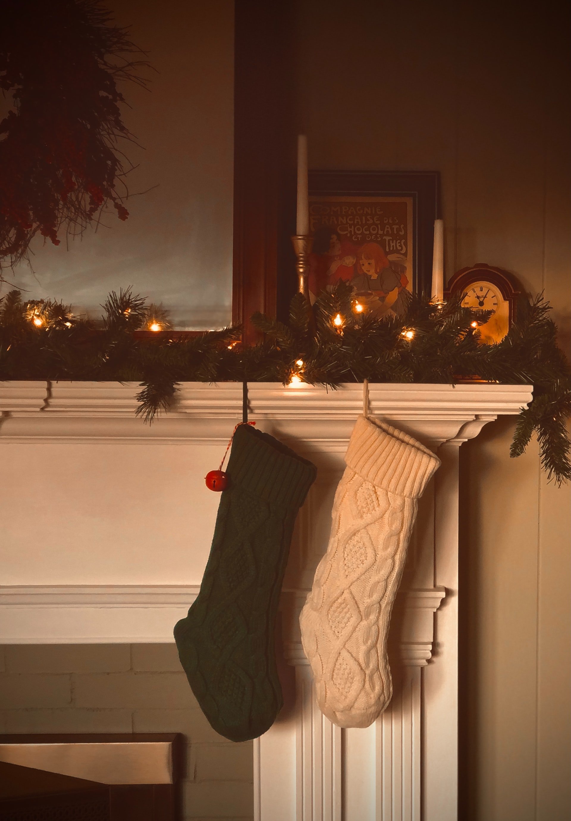 Sue placed the letter on her stocking and fell asleep. | Source: Unsplash