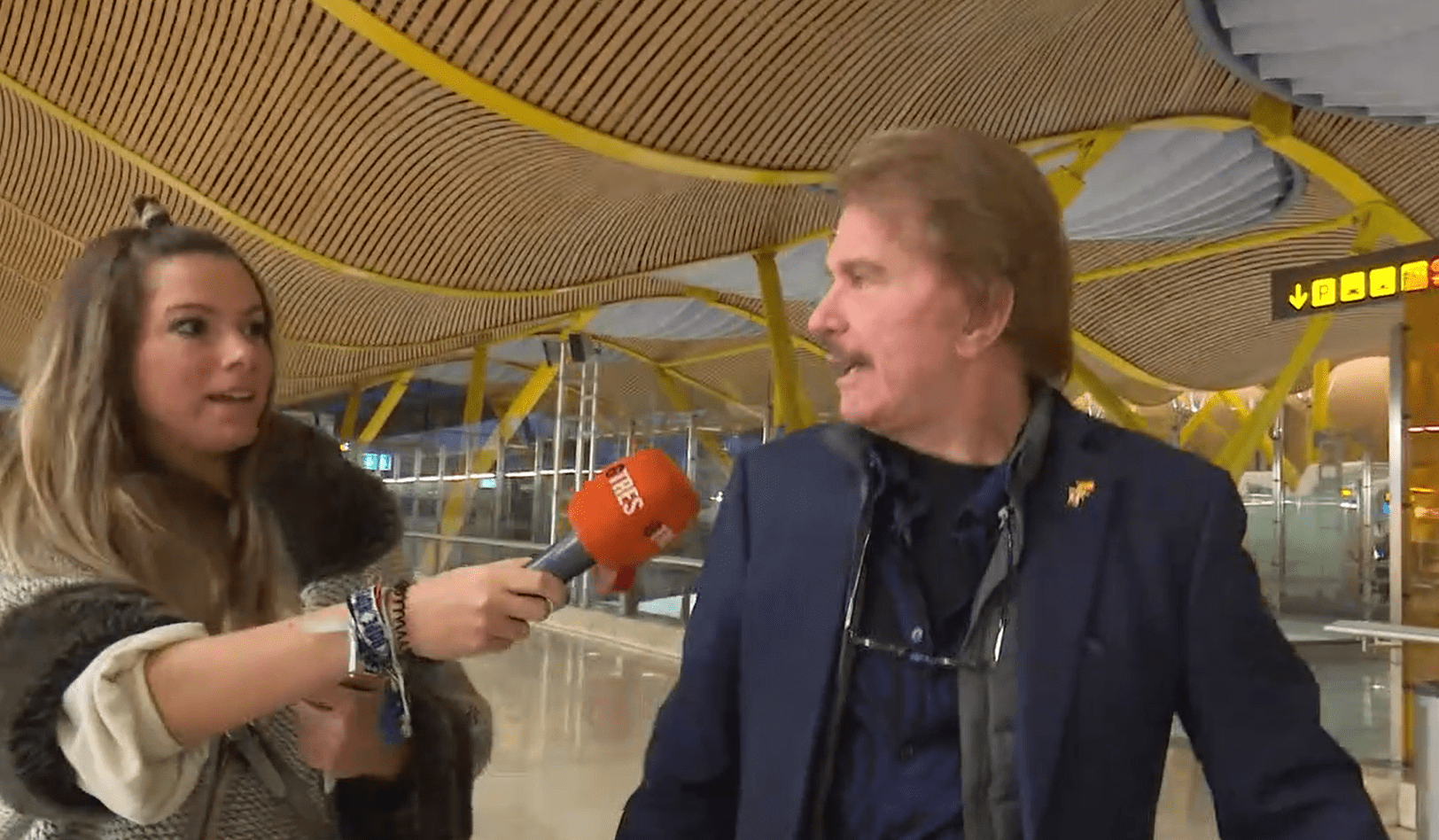 Edmundo Arrocet entrevistado en su partida rumbo a Panamá | Foto: Dailymotion/LOOK