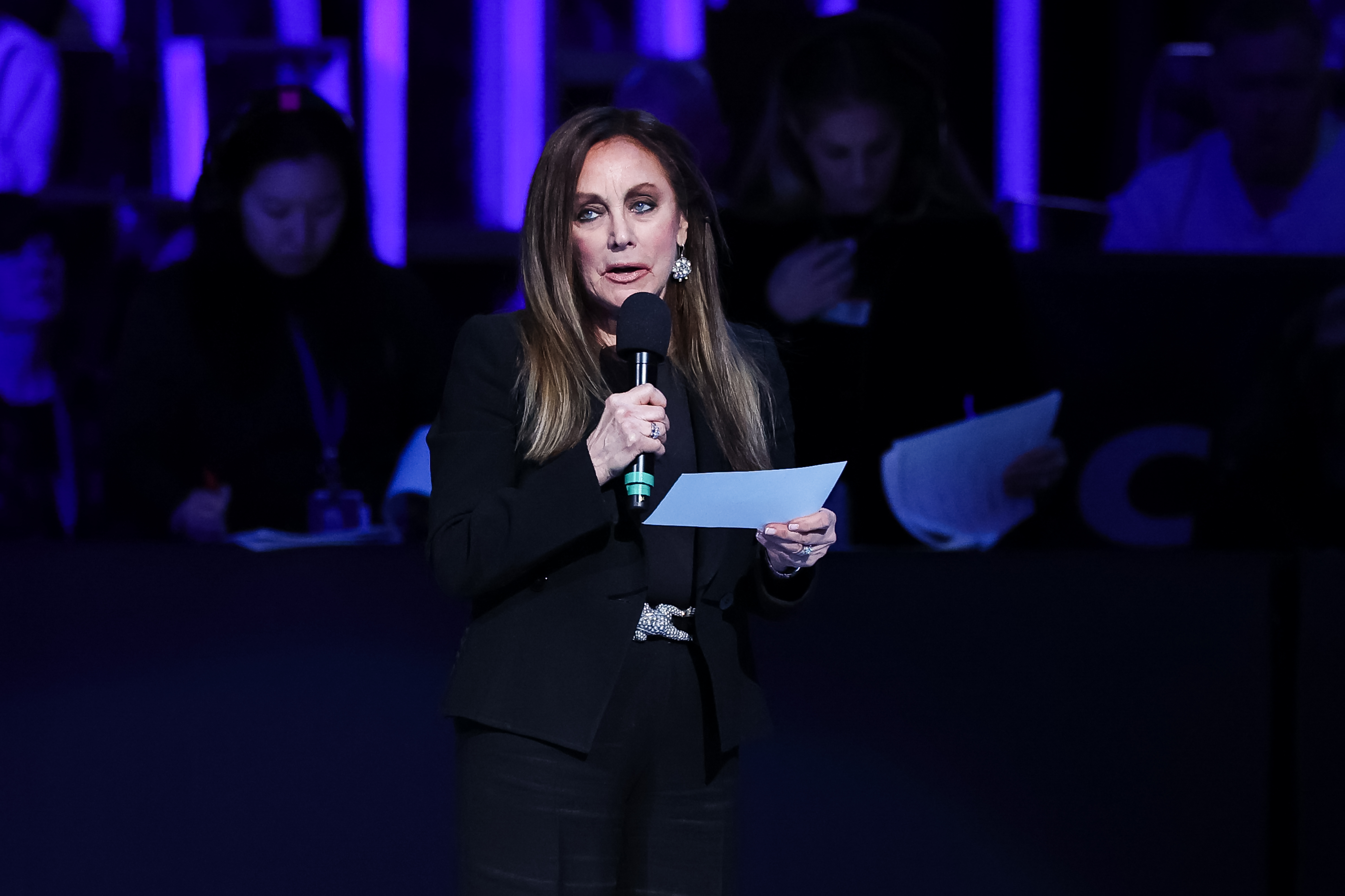 Peggy Fleming speaking during the "Legacy On Ice" U.S. Figure Skating Benefit in Washington, D.C., on March 2, 2025. | Source: Getty Images