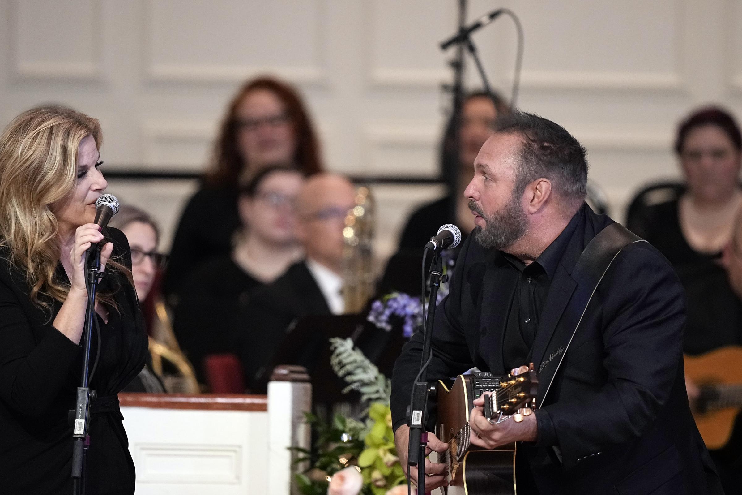 Garth Brooks and Trisha Yearwood at Glenn Memorial Church | Source: Getty images