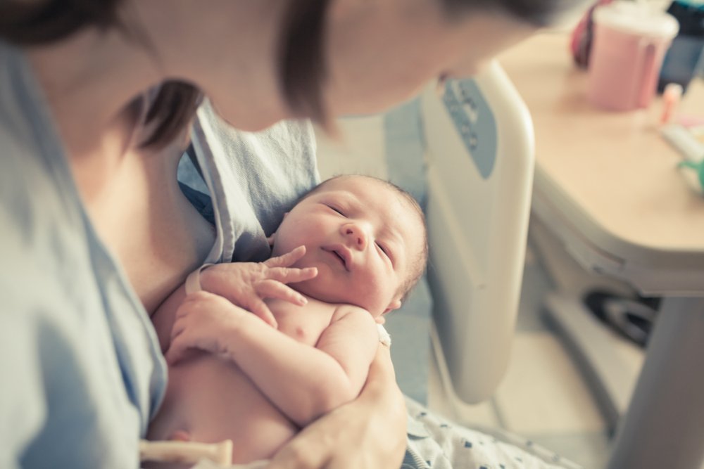 Baby und Mutter im Krankenhaus | Quelle: Shutterstock