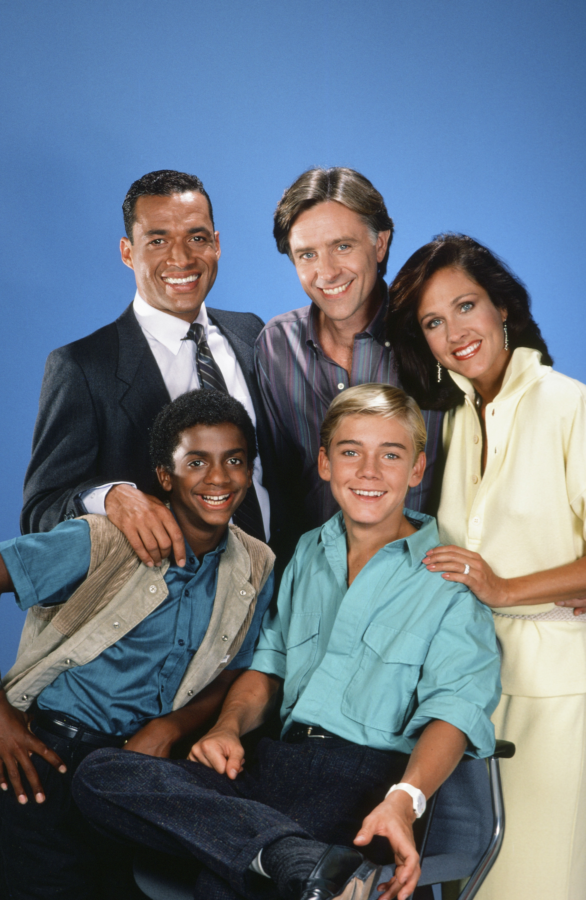 Alfonso Ribeiro, Ricky Shroder, Franklyn Seales, Joel Higgins, and Erin Gray in "Silver Spoons," 1995 | Source: Getty Images