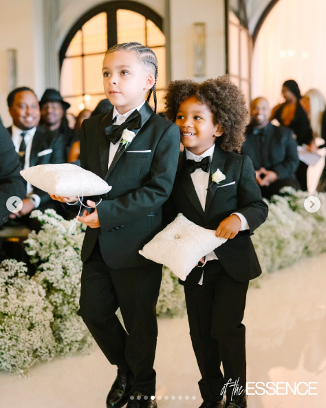 The little ring bearers walking down the aisle at LeToya Luckett and Taleo Coles' wedding, posted on August 1, 2024 | Source: Instagram/essence and letoyaluckett