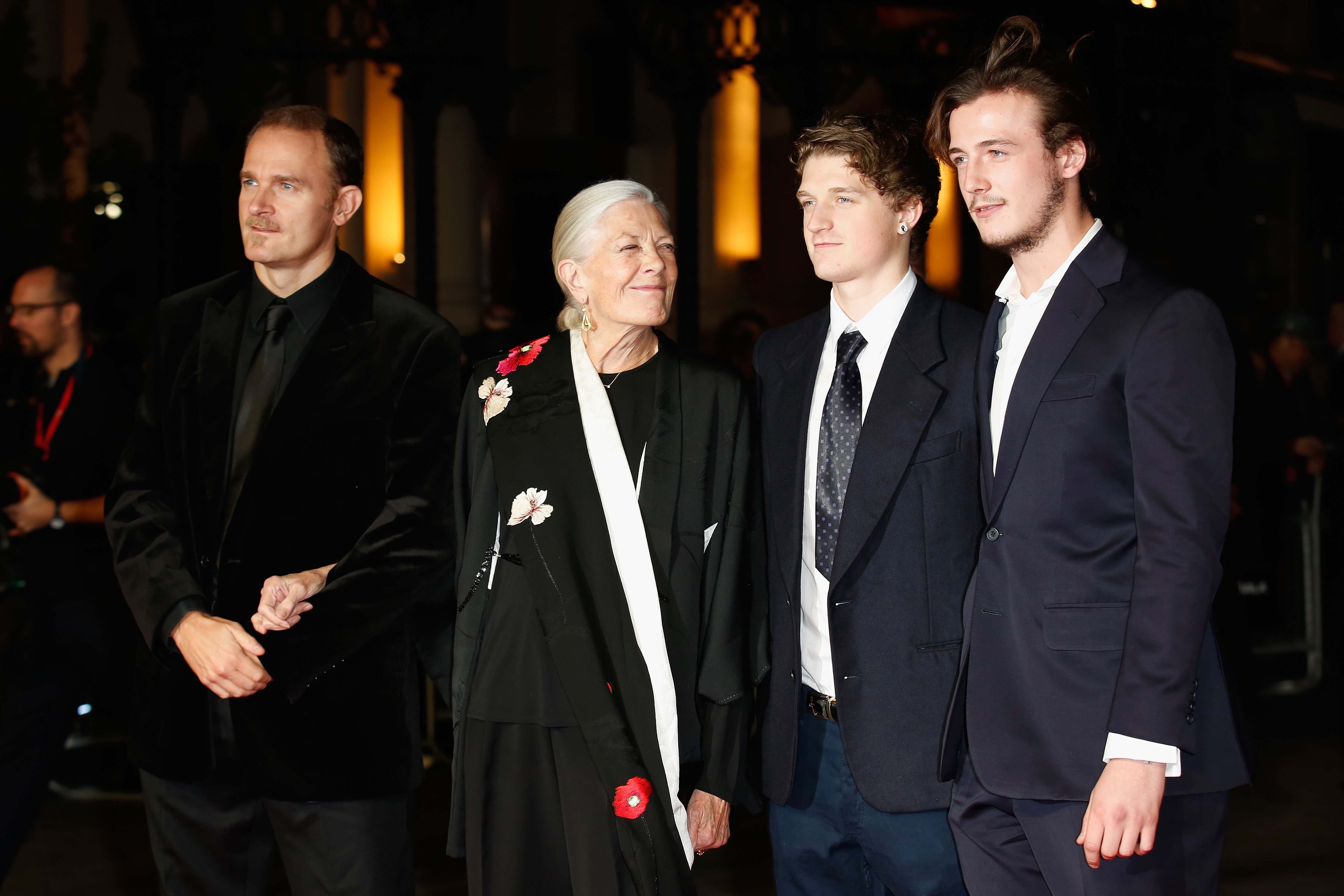 Vanessa Redgrave with her son and grandsons Raphael Nero, Carlo Nero, and Michael Neeson during the VIP arrivals of the Amex Gala premiere for "Foxcatcher" during the 58th BFI London Film Festival at Odeon Leicester Square on October 16, 2014 in London, England. / Source: Getty Images