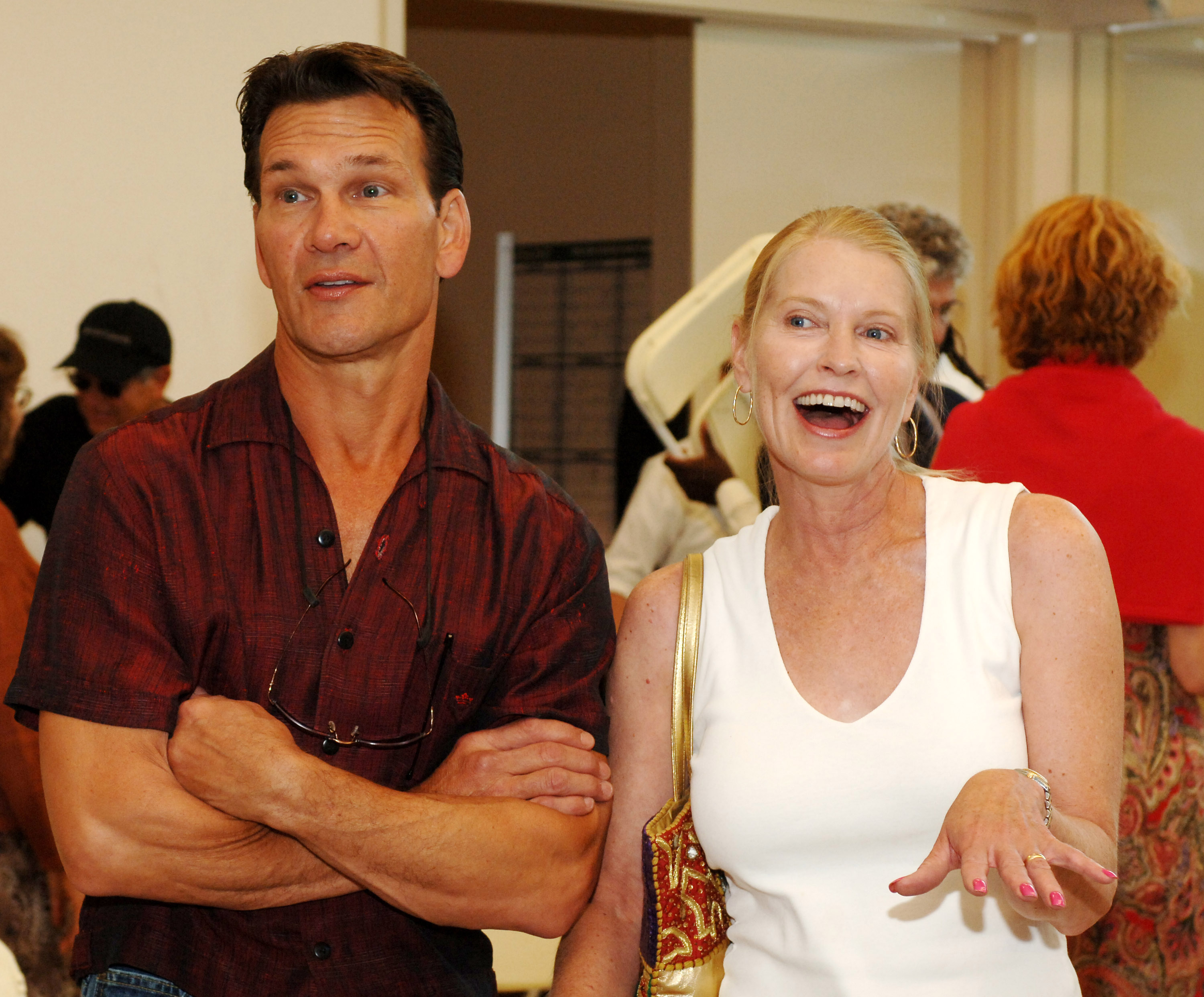 Patrick Swayze and Lisa Niemi visit the Nevada Ballet Theater to promote their movie "One Last Dance" on July 28, 2005 | Source: Getty Images