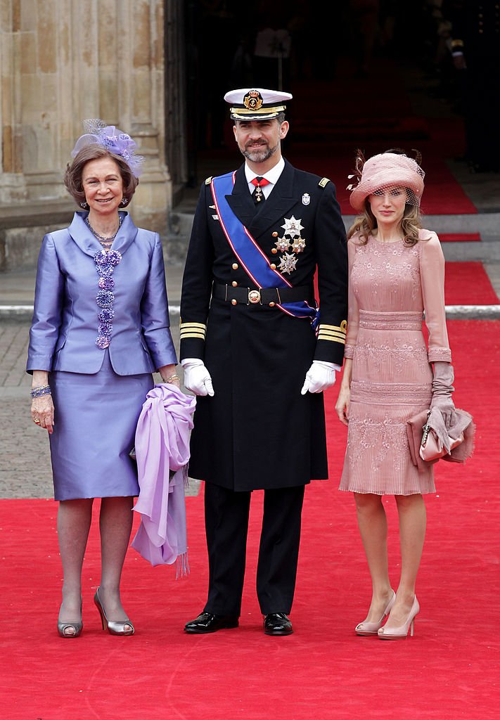 Los entonces Reina Sofía de España, el Príncipe Felipe de Asturias y la Princesa Letizia de Asturias en la Boda Real del Príncipe William con Kate Middleton en la Abadía de Westminster el 29 de abril de 2011 en Londres, Inglaterra. I Foto: Getty Images Los entonces Reina Sofía de España, el Príncipe Felipe de Asturias y la Princesa Letizia de Asturias en la Boda Real del Príncipe William con Kate Middleton en la Abadía de Westminster el 29 de abril de 2011 en Londres, Inglaterra. I Foto: Getty Images