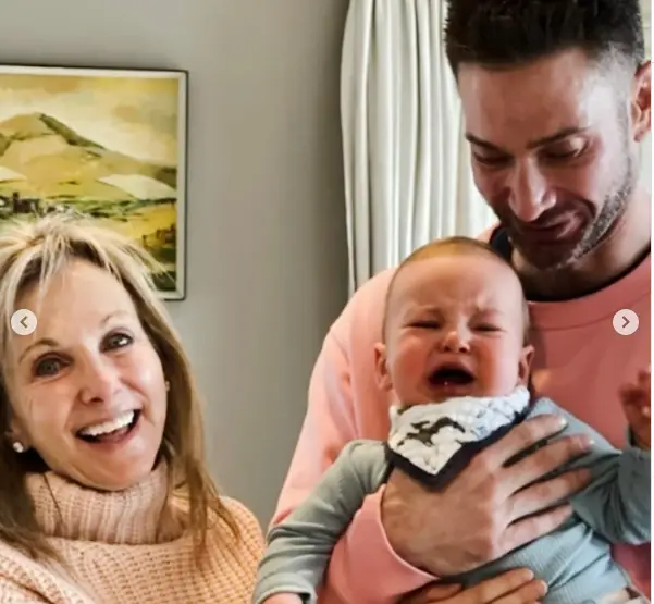 Laurie Murray, a baby, and her son Lowell Thomas Murray IV in a post uploaded on May 12, 2024 | Source: Instagram/ltmurrayiv