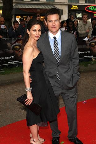 Actor Jason Bateman and wife Amanda Anka arrive at the Hancock premiere at Vue cinema in Leicester Square on June 18, 2008 in London, England. | Photo: Getty Images