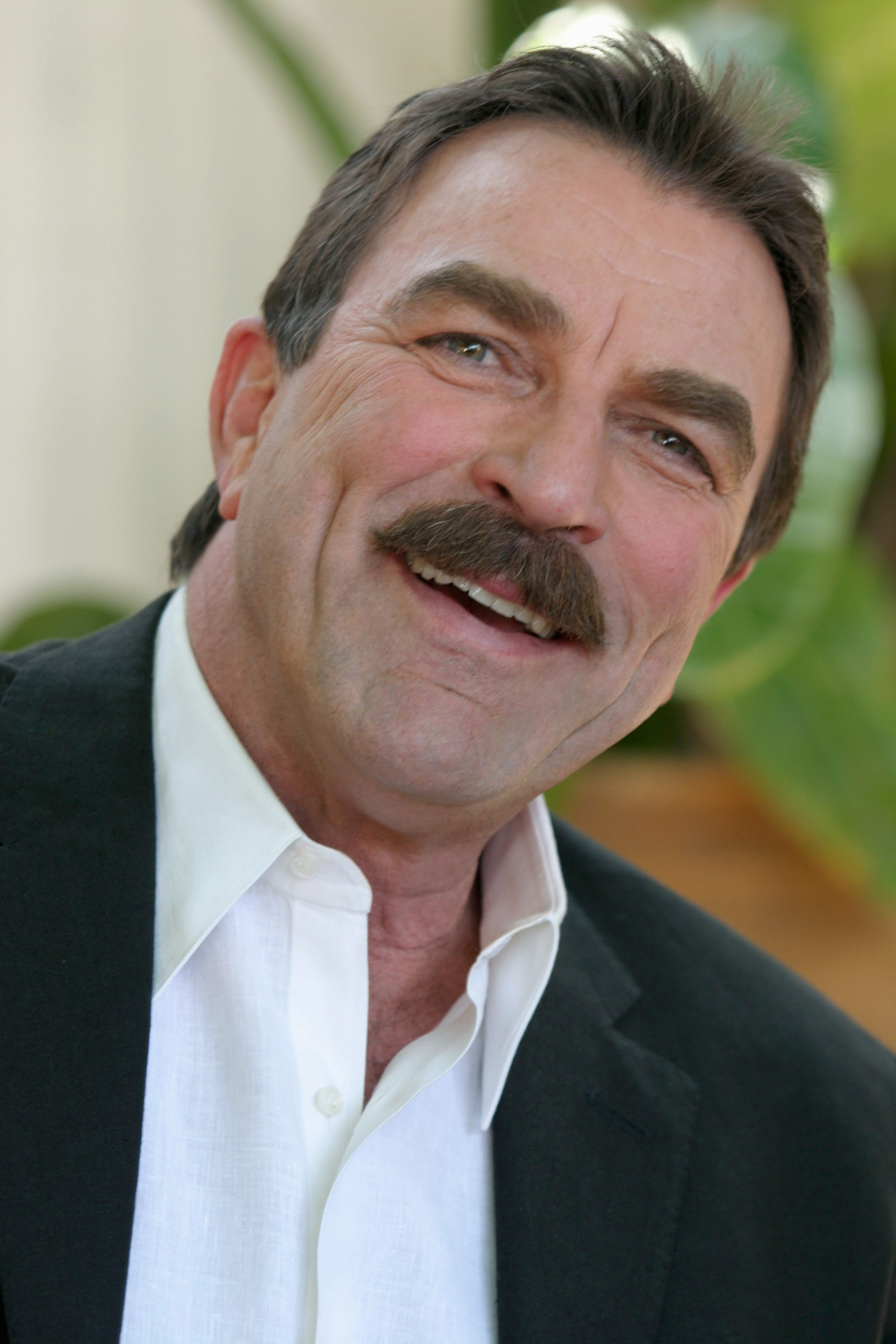 Tom Selleck makes an appearance at the office of the Hollywood Foreign Press Association (HFPA) on April 18, 2006, in Los Angeles, California | Source: Getty Images
