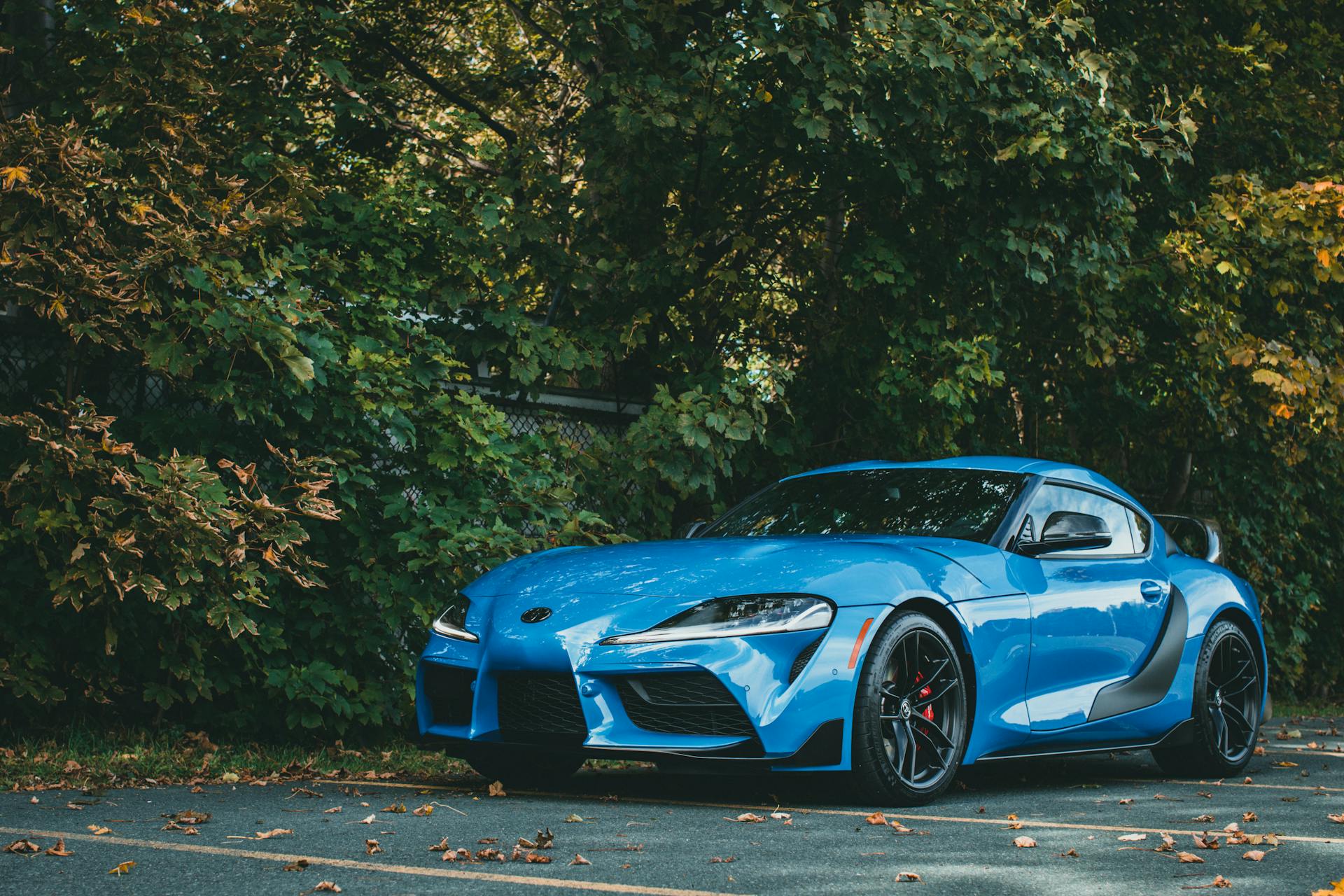 A blue sports car | Source: Pexels