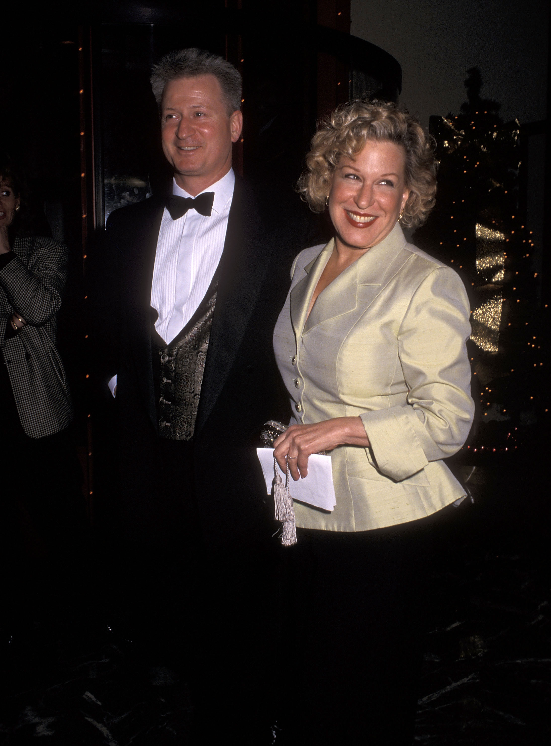 Bette Midler and Martin von Haselberg in New York in 1998 | Source: Getty Images