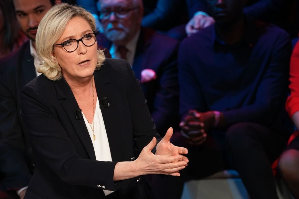 Marine Le Pen à un rassemblement politique | photo : Getty Images