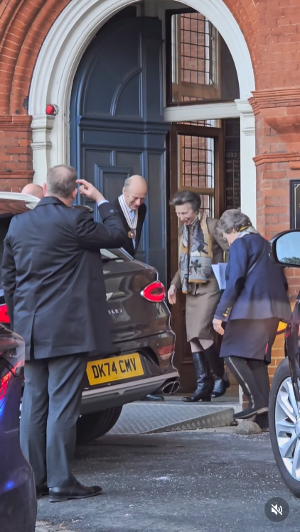 A screengrab of a video posted on 21 November 2025. | Source: Instagram/kingsguardchannel