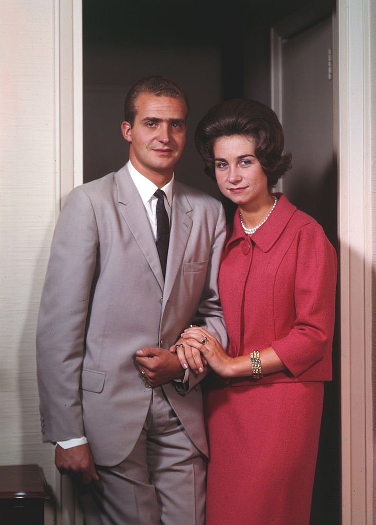 Retrato de don Juan Carlos y su esposa Sofía, los reyes de España, 1962. Nueva York. | Foto: Getty Images