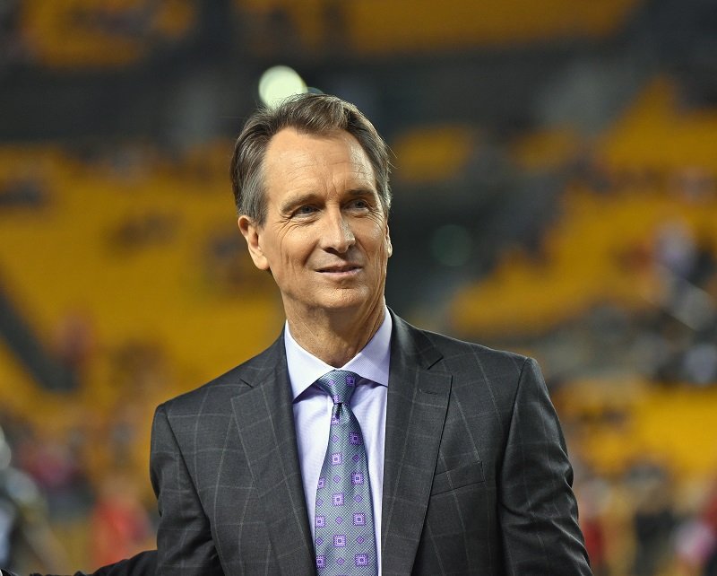Cris Collinsworth at Heinz Field on October 2, 2016 in Pittsburgh, Pennsylvania | Photo: Getty Images