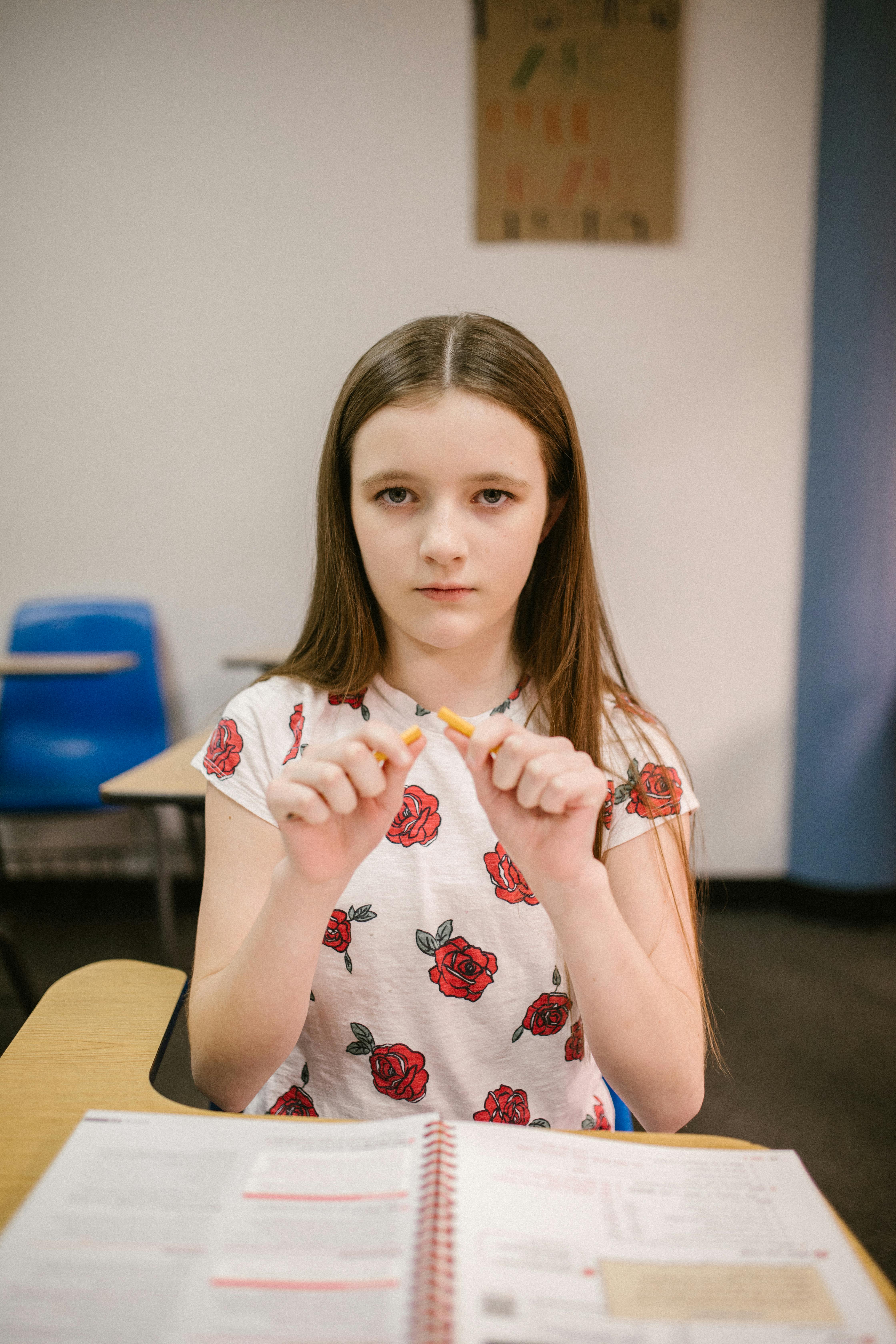 An angry young girl | Source: Pexels