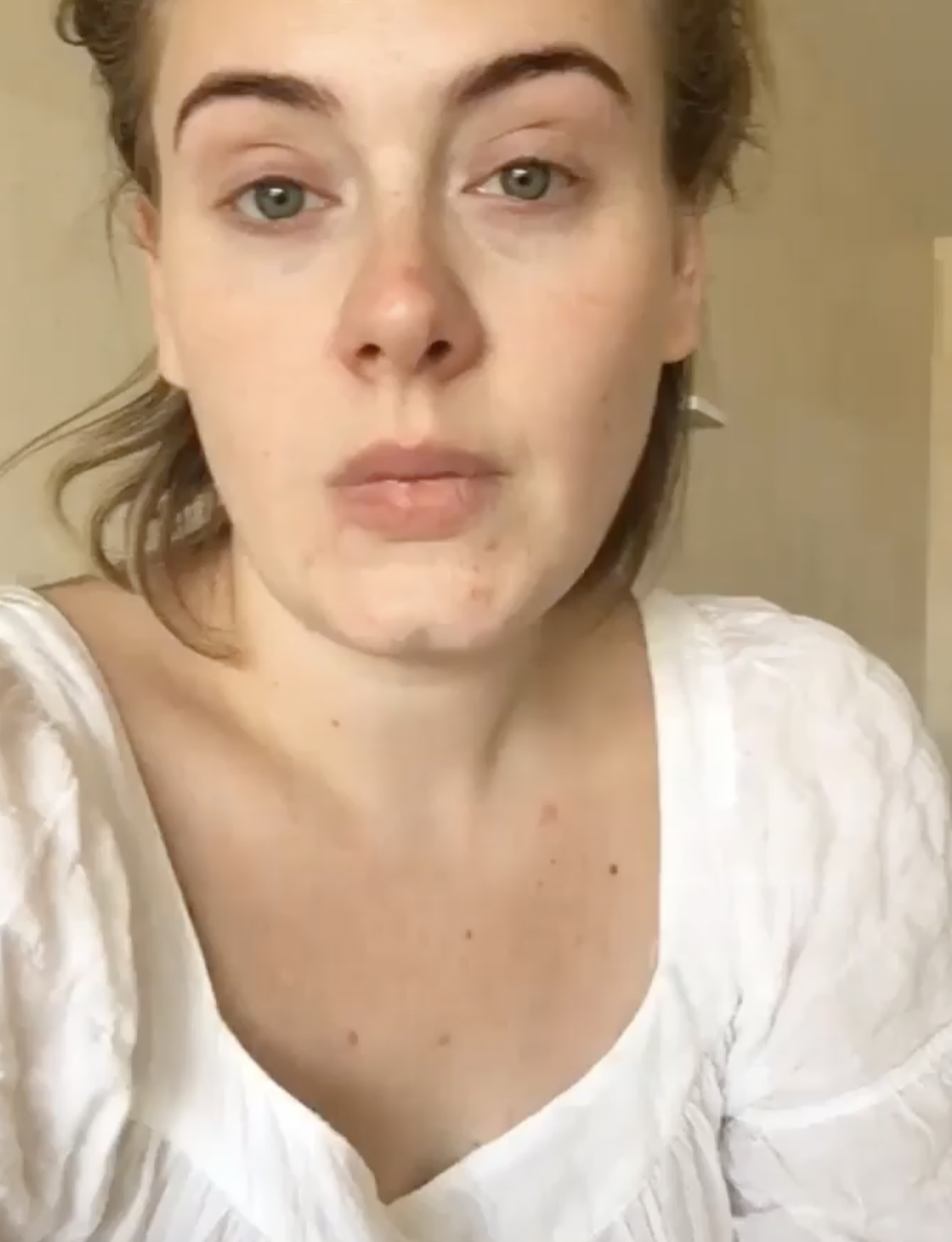 Adele from a post dated August 18, 2016. | Source: Instagram/adele