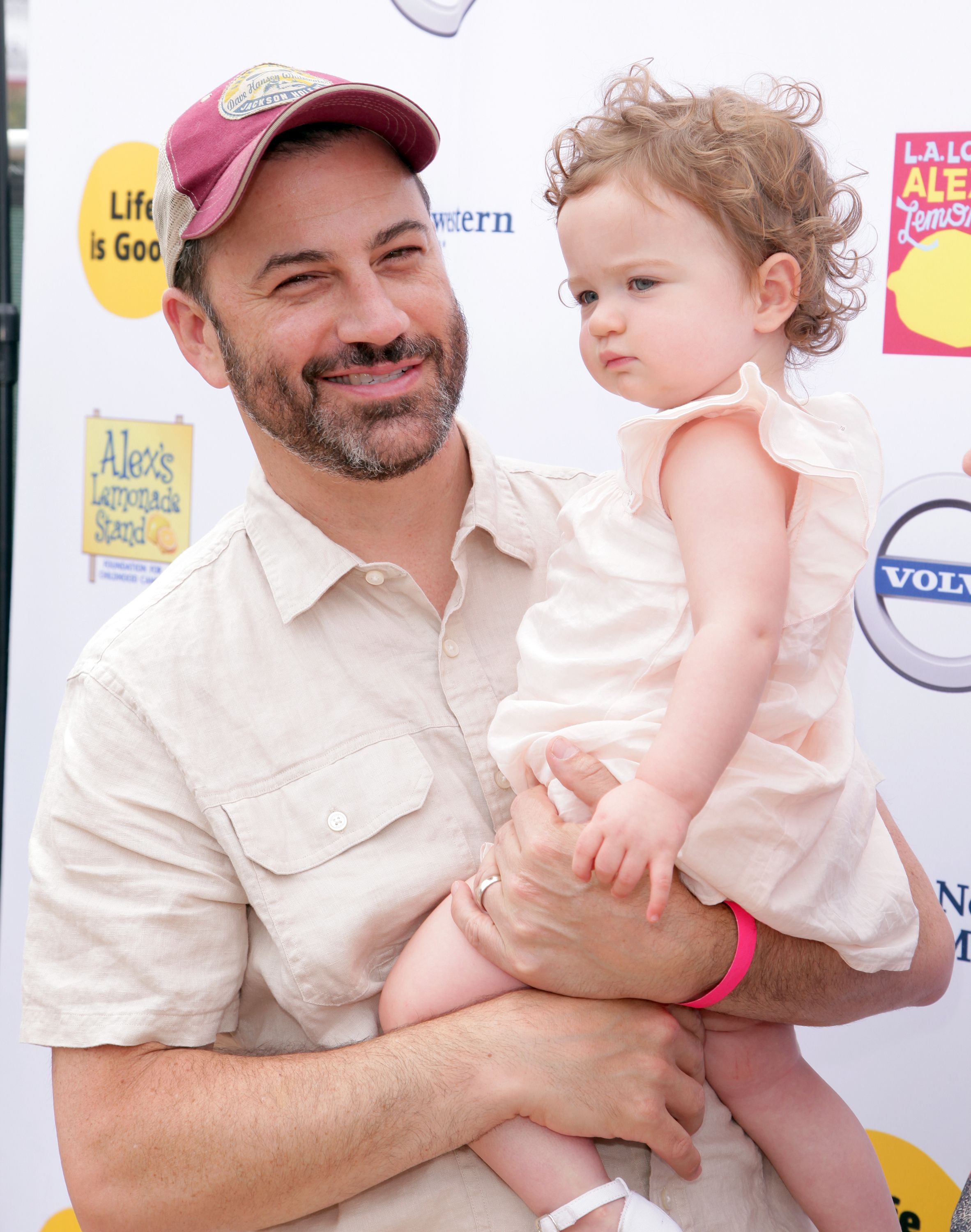 Jimmy Kimmel with daughter Jane at the Annual L.A. Loves Alex's Lemonade on September 12, 2015 in L.A | Photo: Getty Images 