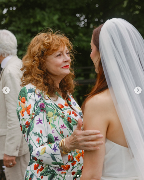 Susan Sarandon and Eva Amurri on Eva Amurri's wedding day, posted on June 30, 2024 | Source: Instagram/taralynnlawtonphoto