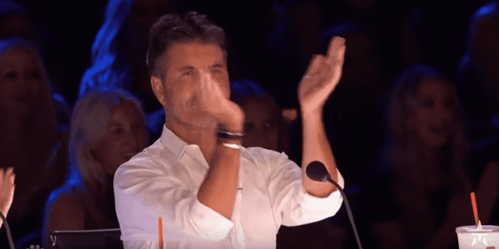 Simon Cowell clapping for Susan Boyle as she performs on "America’s Got Talent" at the Dolby Theatre in Hollywood | Photo: YouTube/Talent Recap