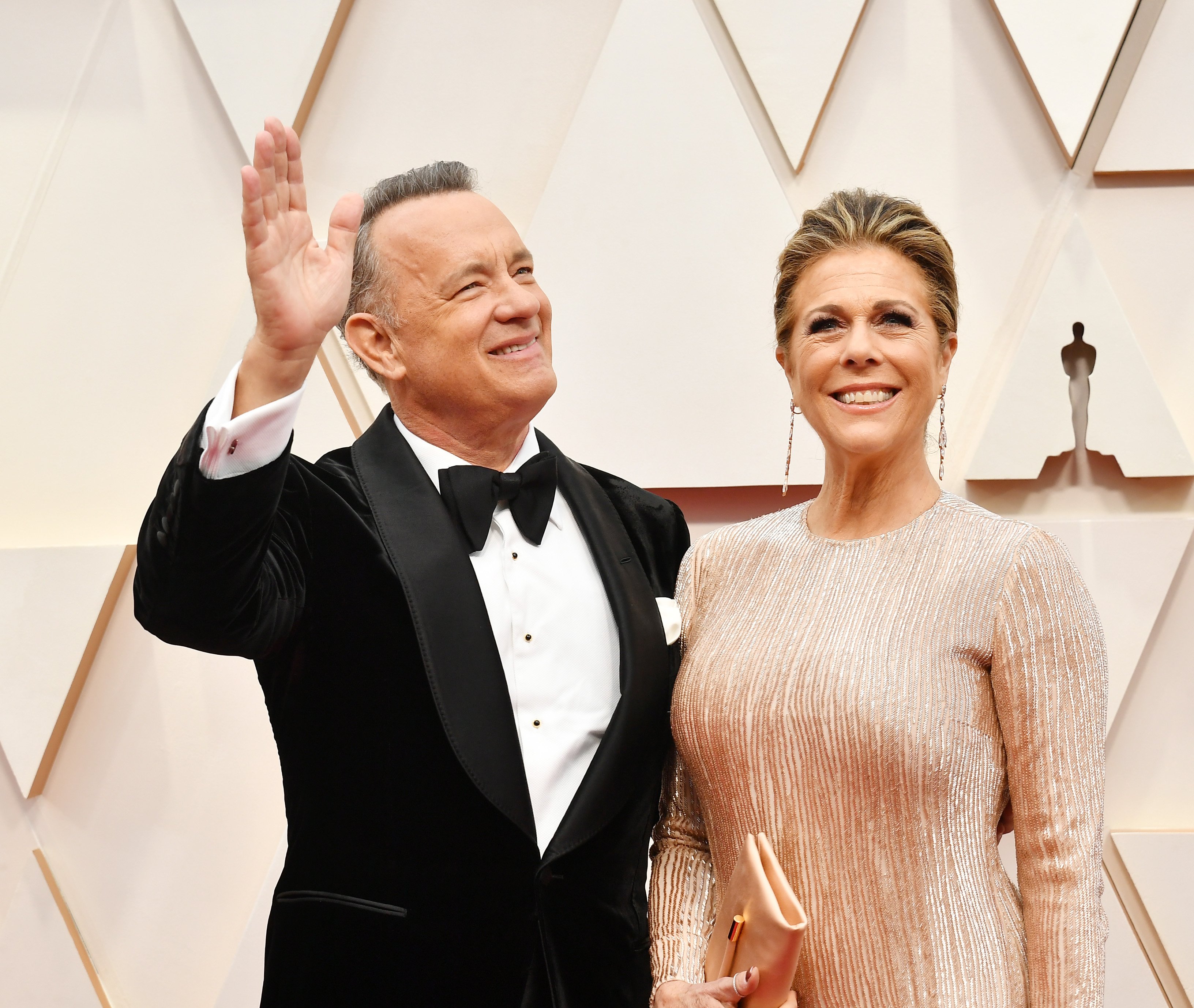 Tom Hanks y su esposa Rita Wilson en la 92ª Entrega Anual de los Premios de la Academia en Hollywood y Highland, el 9 de febrero de 2020 en Hollywood, California. | Foto: Getty Images