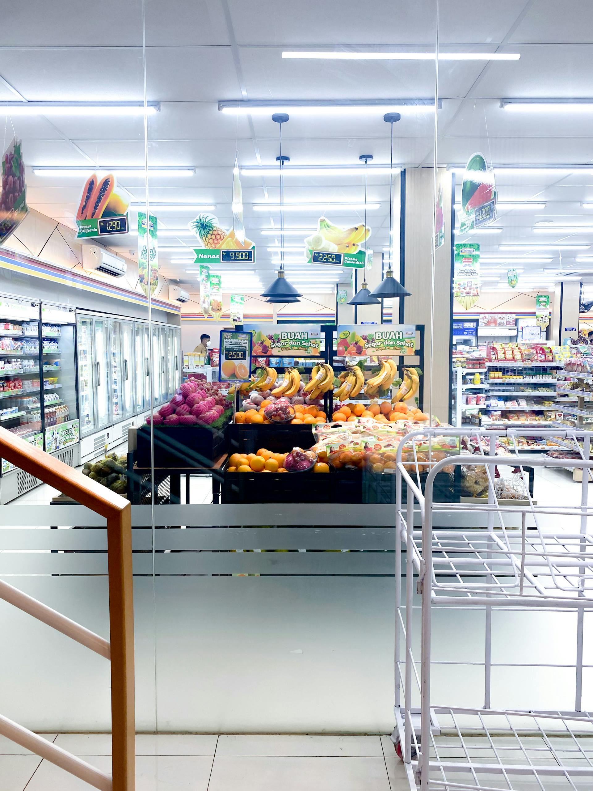 Inside a supermarket | Source: Pexels