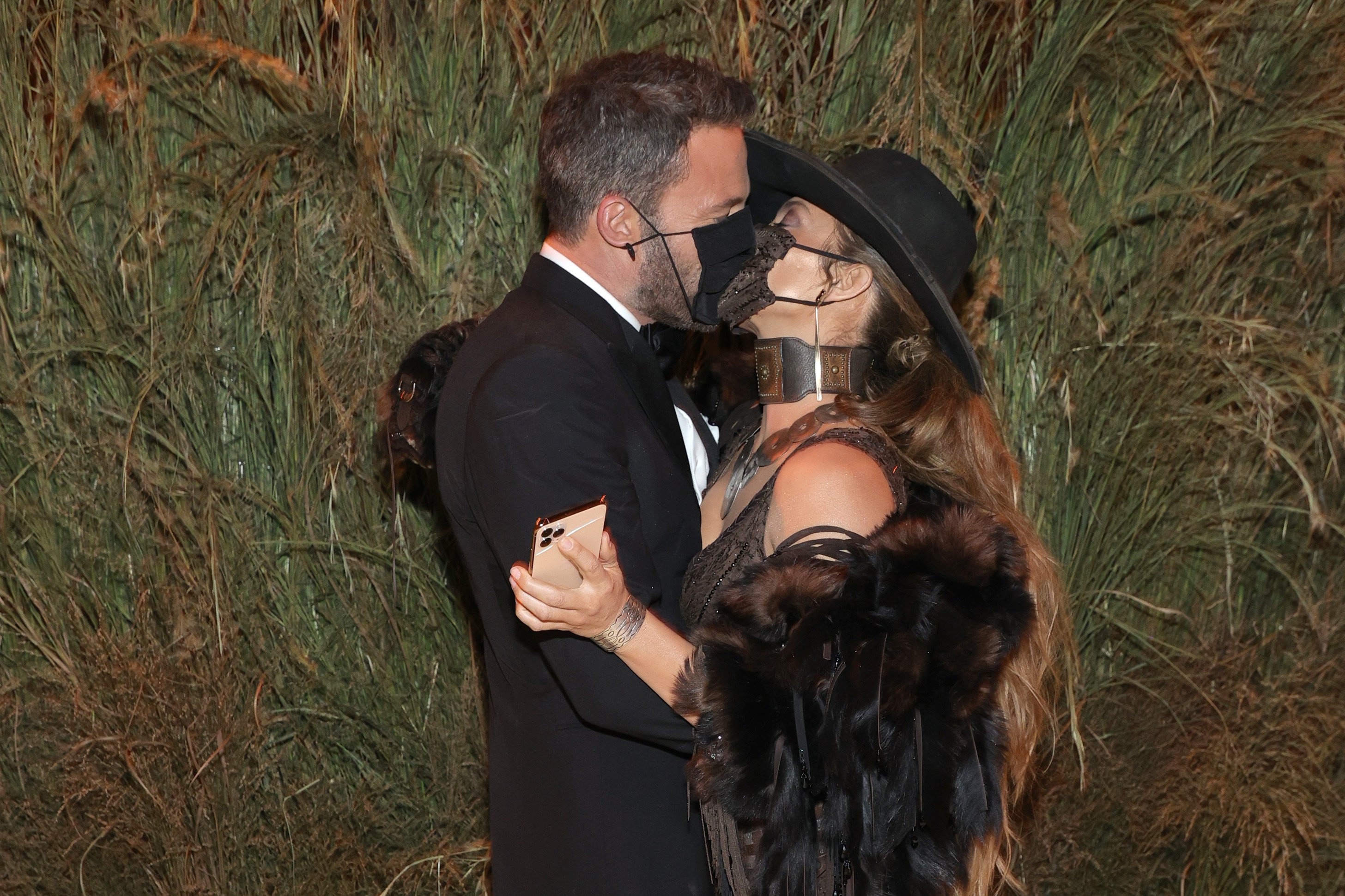 Ben Affleck and Jennifer Lopez attends the The 2021 Met Gala Celebrating In America: A Lexicon Of Fashion at Metropolitan Museum of Art on September 13, 2021 in New York City | Source: Getty Images 