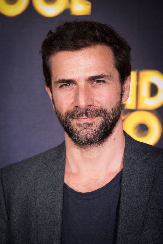 Gregory Fitoussi assiste à la première parisienne de "Daddy Cool" à l'UGC Cine Cite Bercy le 26 octobre 2017. | Photo : Getty Images