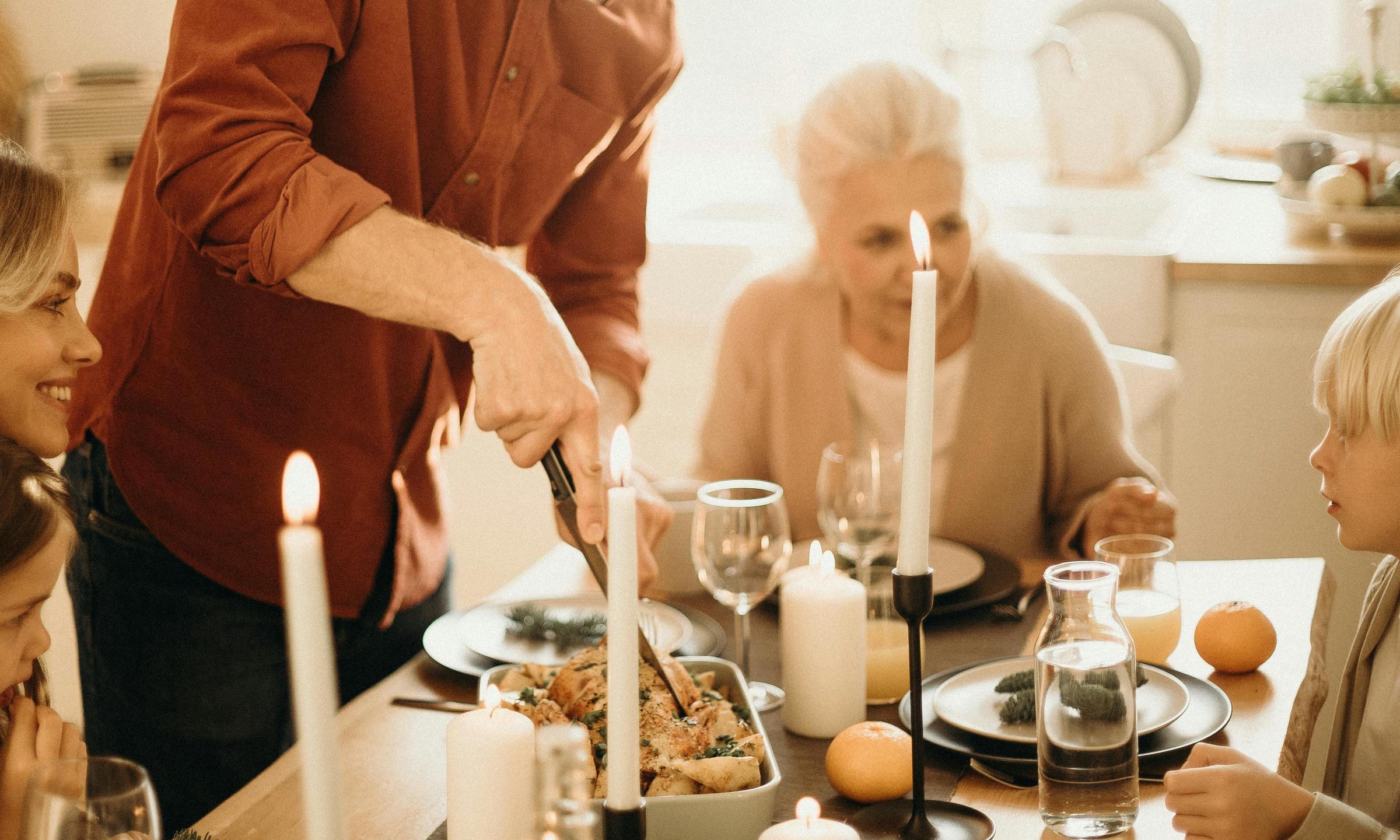 A family enjoying a meal together | Source: Pexels