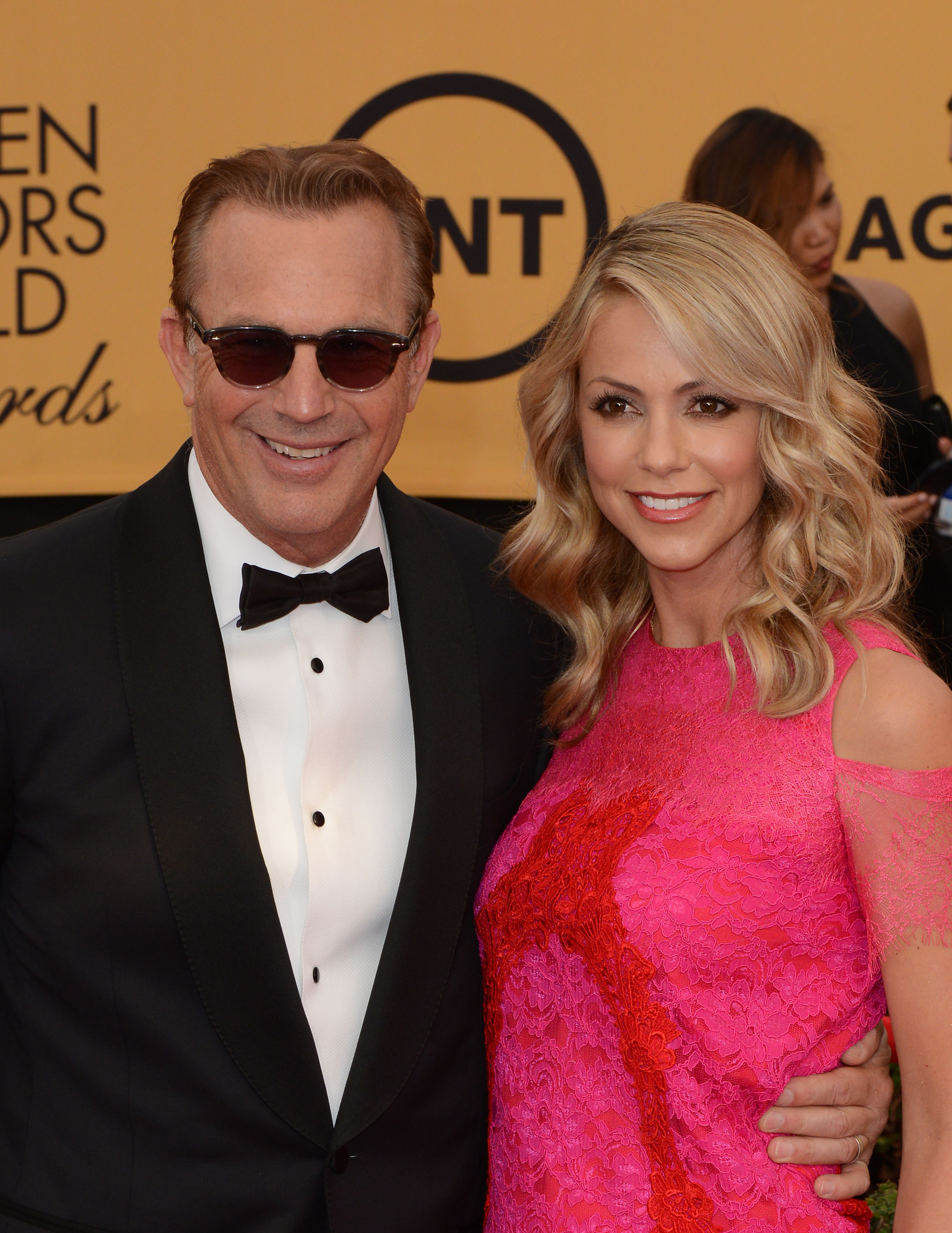 Kevin Costner and wife Christine Baumgartner at TNT's 21st Annual Screen Actors Guild Awards at The Shrine Auditorium on January 25, 2015 in Los Angeles, California | Source: Getty Images