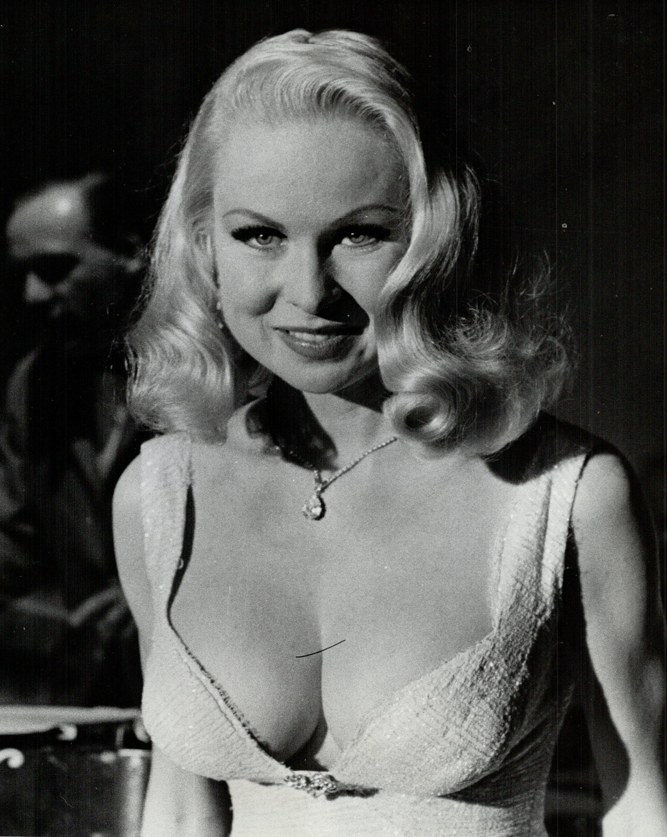 Inside '50s Glamour Girl, Joi Lansing's Early Death in 1972 after Fight with Cancer