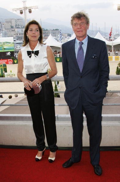 La Princesse Caroline de Hanovre et le Prince Ernst-August de Hanovre assistent à l'International Jumping Show de Monte Carlo. | Photo : Getty Image