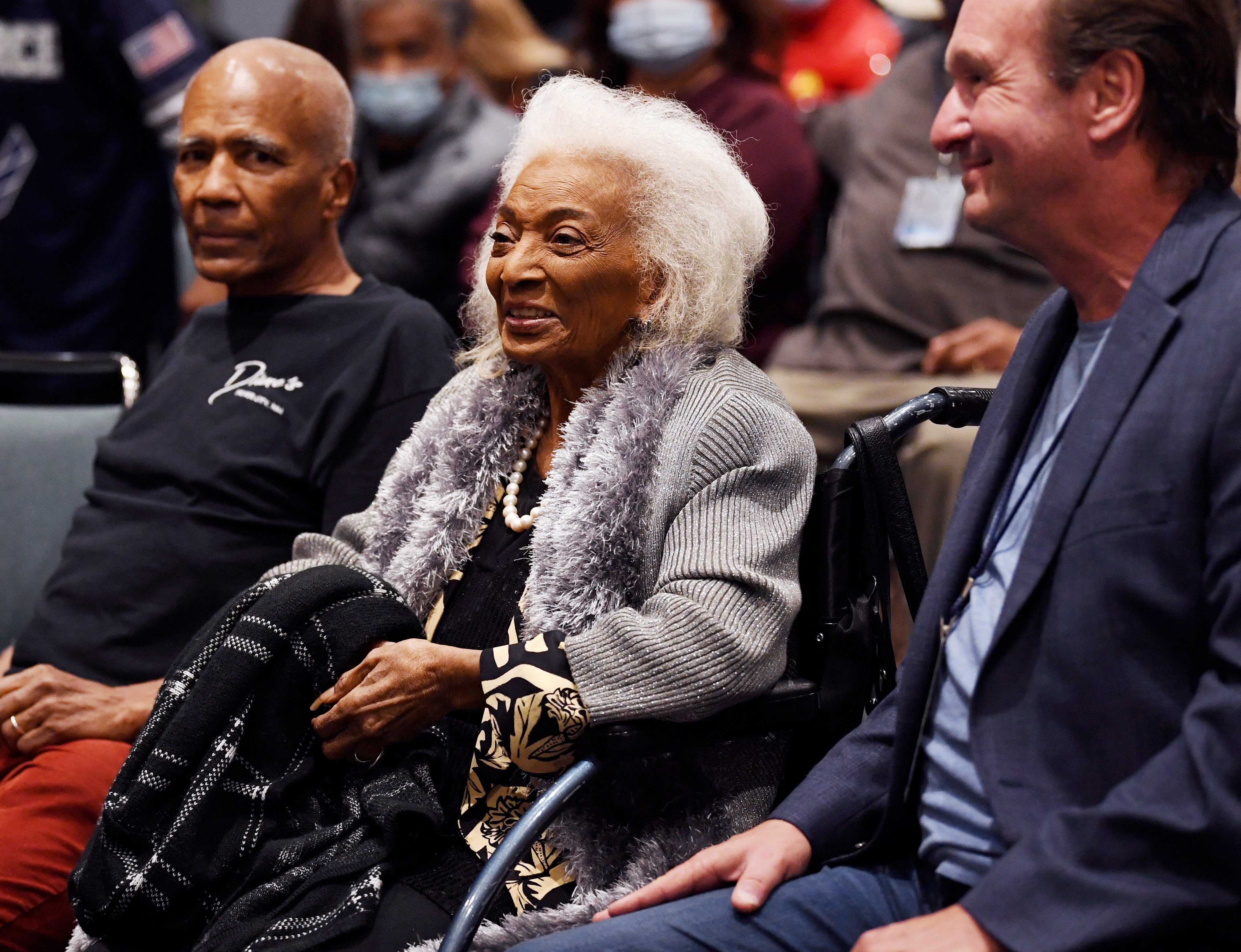 Nichelle Nichols and Kyle Johnson at the Nichols Finale Celebration during the 2021 Los Angeles Comic Con on December 5, 2021, in Los Angeles, California. | Source: Getty Images