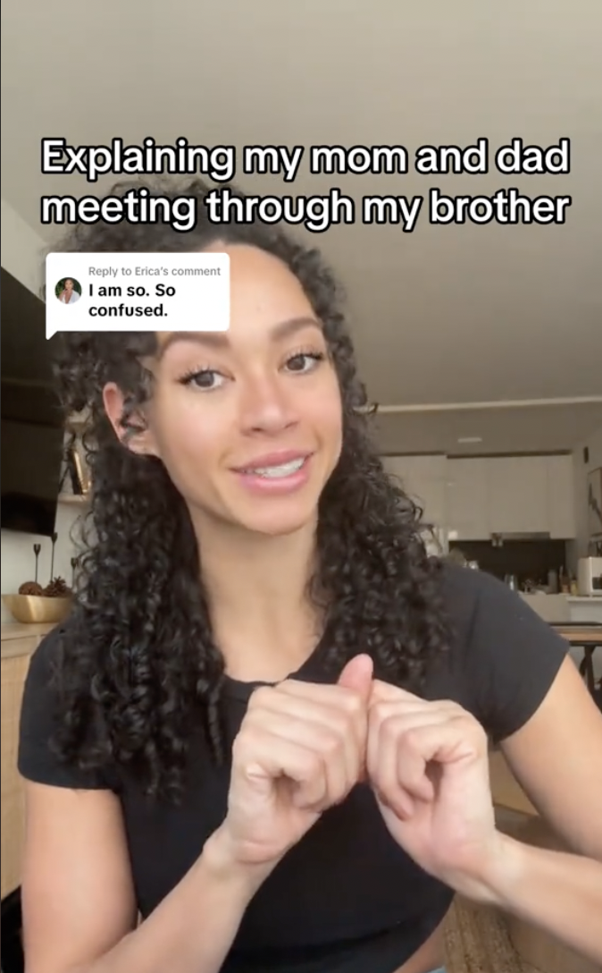 Alicia Holloway talking about how her parents met | Source: tiktok/aliciamaeholloway