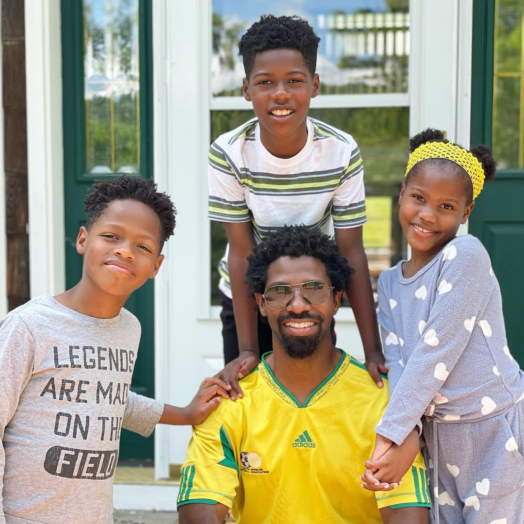 Uche Ojeh takes a cute picture with his children, Kaylin, Clara, and Uche, from a post dated June 20, 2021. | Source: Instagram/sheinelle_o