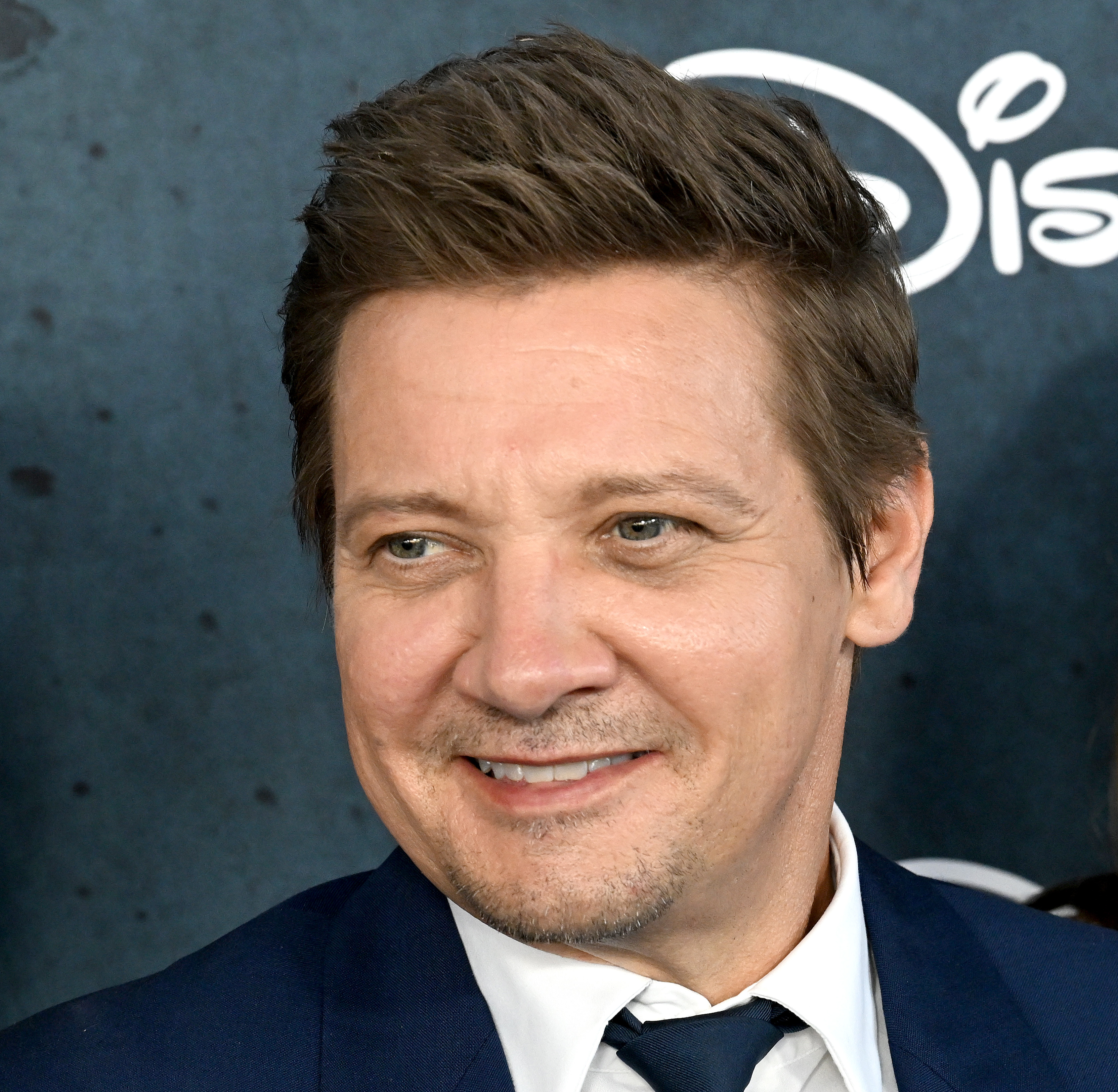 Jeremy Renner attends the premiere of "Rennervations" on April 11, 2023 in Los Angeles, California | Source: Getty Images