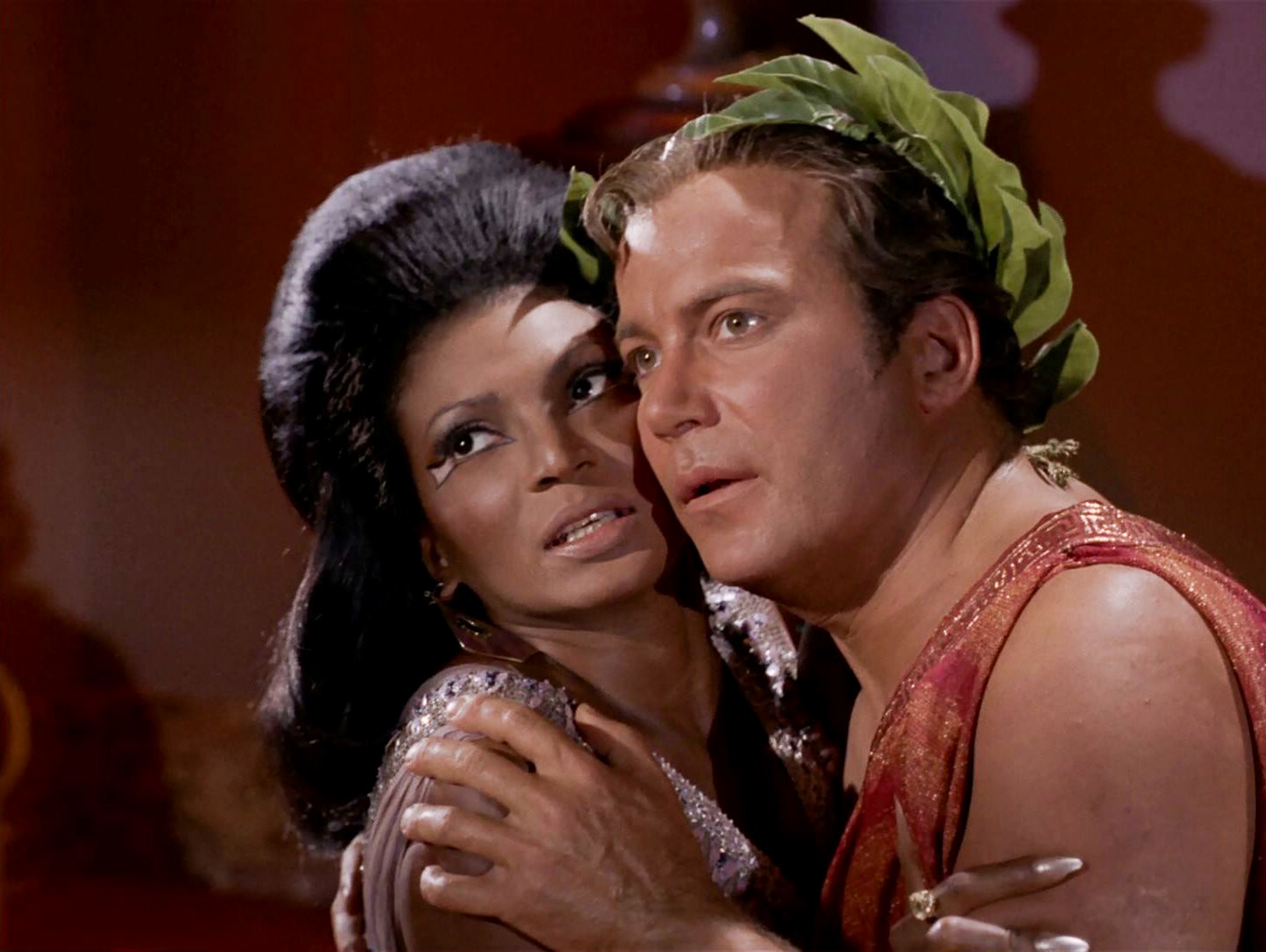 Nichelle Nichols as Uhura and William Shatner as Captain James T. Kirk in "Star Trek" in 1968. | Source: Getty Images