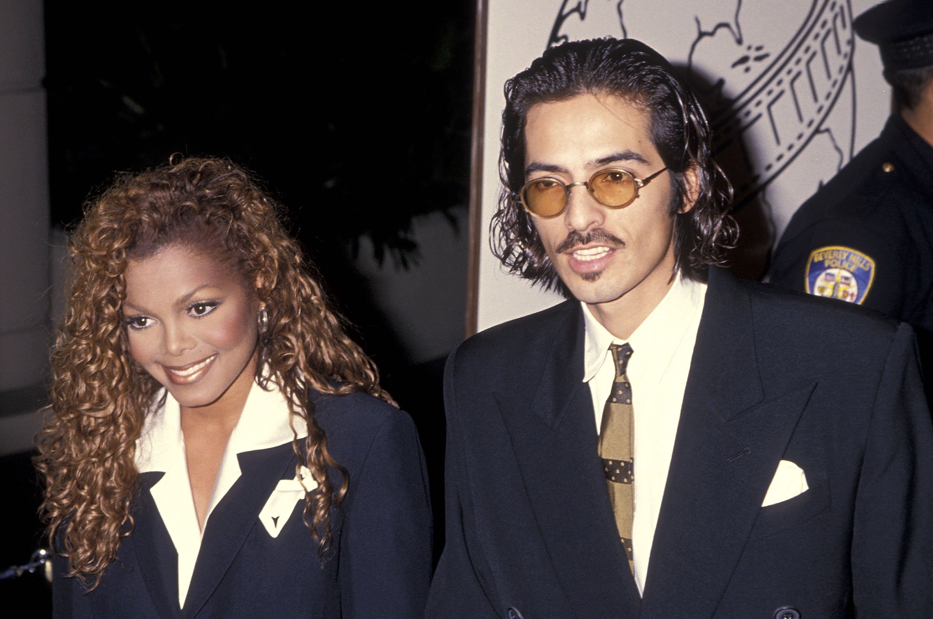 Janet Jackson and Rene Elizondo on January 22, 1994, at Beverly Hilton Hotel in Beverly Hills, California. | Source: Getty Images