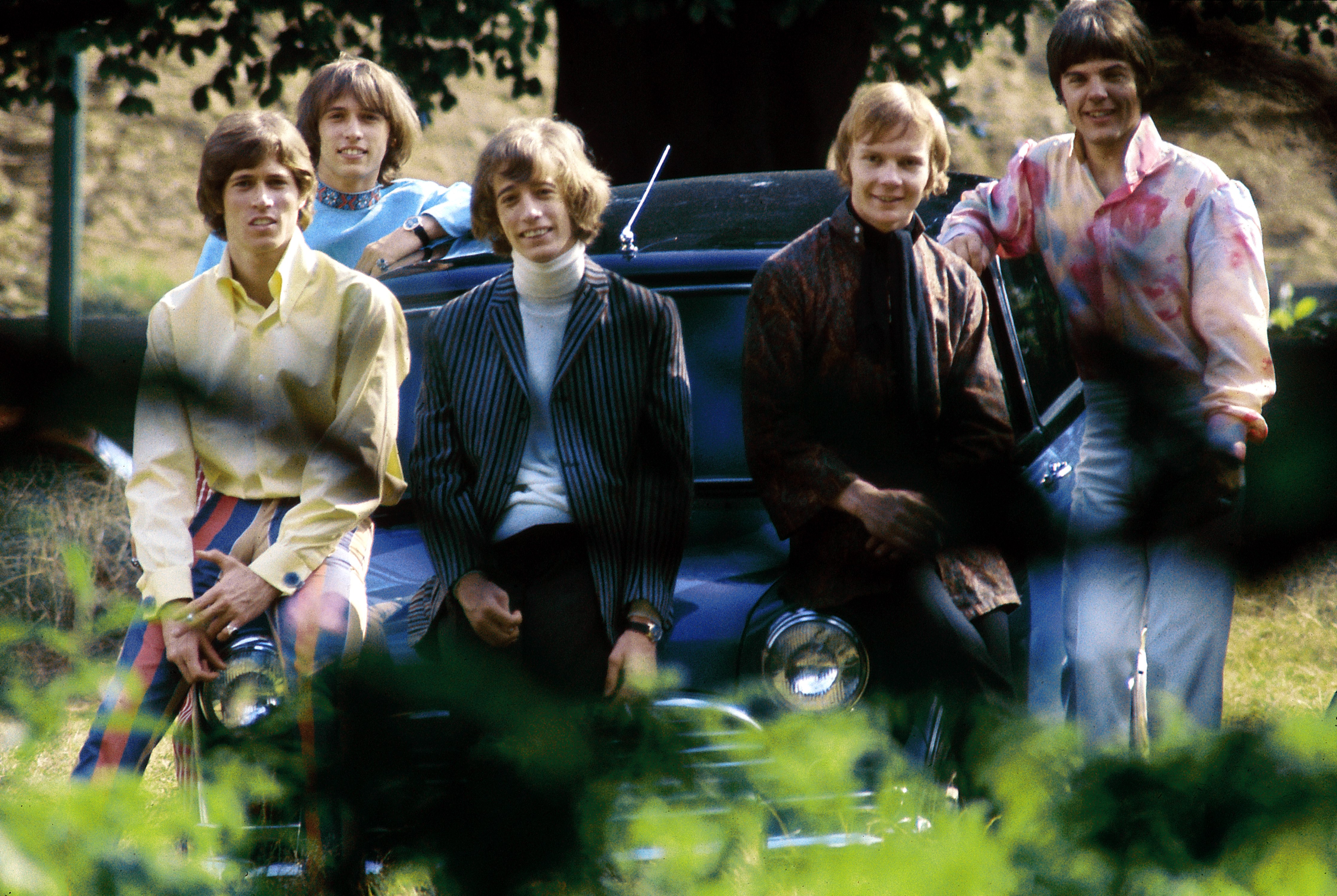 Barry Gibb, Maurice Gibb, Robin Gibb, Colin Petersen, and Vince Melouney seen in January 1969 | Source: Getty Images