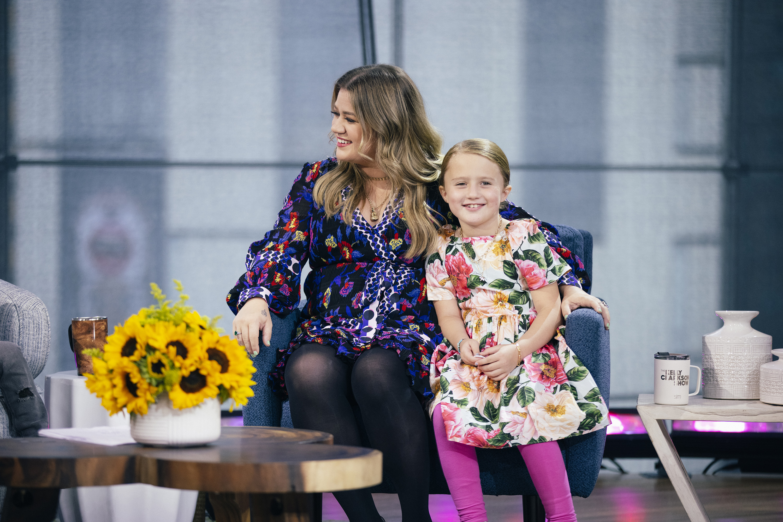 Kelly Clarkson and River Blackstock on "The Kelly Clarkson Show," on August 25, 2021 | Source: Getty Images