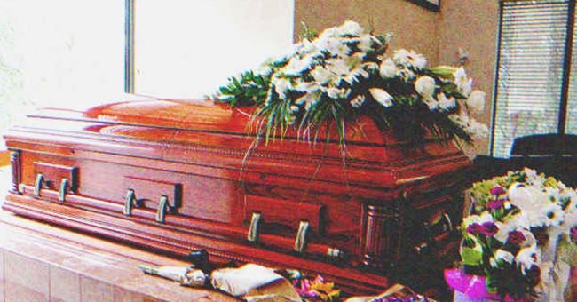 Bei der Beerdigung bekundeten alle ihr Beileid. | Quelle: Shutterstock