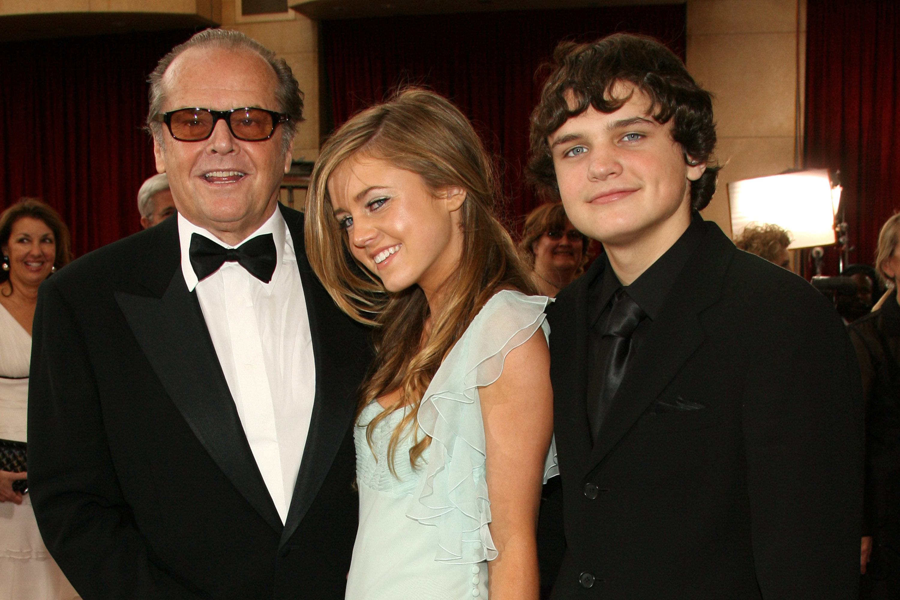 Jack Nicholson and his kids Lorraine and Raymond in California in 2006 | Source: Getty Images