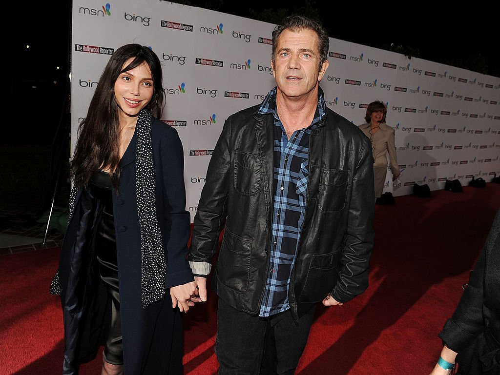 Mel Gibson y Oksana Grigorieva asisten al Preludio de la noche de nominados de The Hollywood Reporter para el Oscar presentado por Bing y MSN, en la residencia del alcalde el jueves 4 de marzo de 2010 en Los Ángeles, California. | Imagen: Getty Images Mel Gibson y Oksana Grigorieva asisten al Preludio de la noche de nominados de The Hollywood Reporter para el Oscar presentado por Bing y MSN, en la residencia del alcalde el jueves 4 de marzo de 2010 en Los Ángeles, California. | Imagen: Getty Images