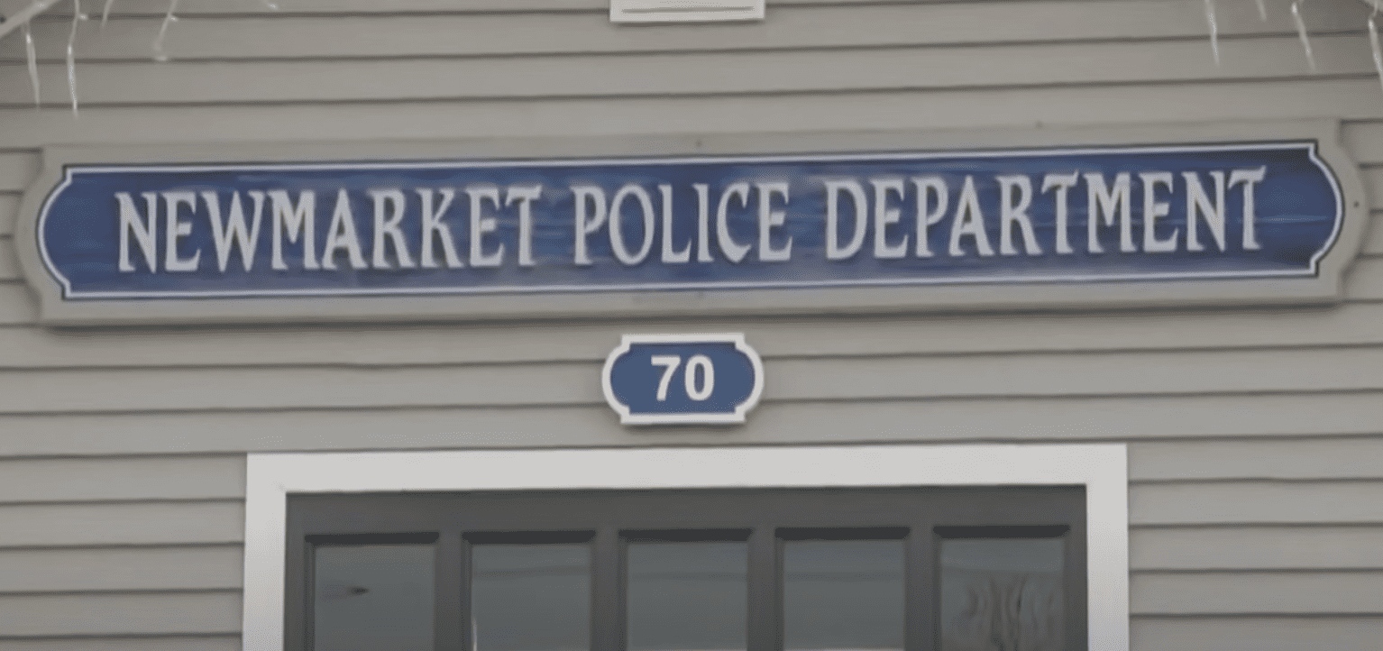 Officers from the Newmarket Police Department responded to the postal workers call. | Source: youtube.com/WCVB Channel 5 Boston