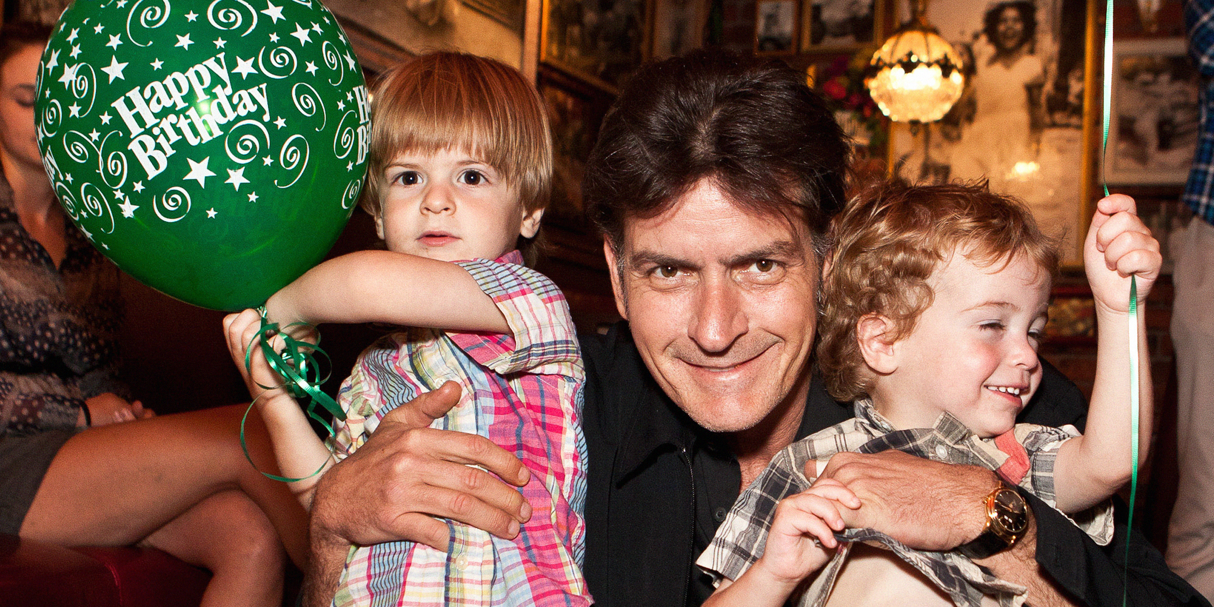 Charlie Sheen with Bob Sheen and Max Sheen | Source: Getty Images
