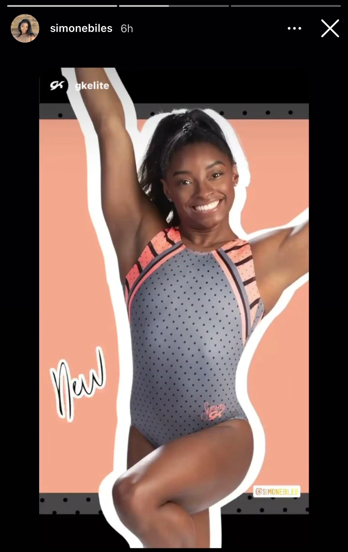 Simone Biles in another leotard outfit showing off her fit physique. | Photo: instagram.com/simonebiles