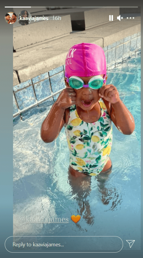 A picture of Kaavia James having a fun time in the pool. | Photo: Instagram/Kaaviajames
