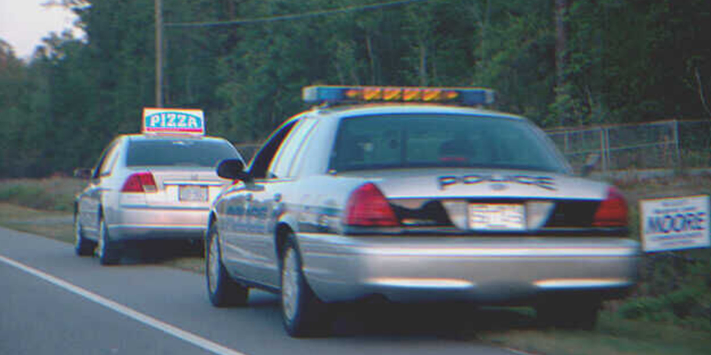 Une voiture de police arrête un conducteur | Flickr / cygnus921